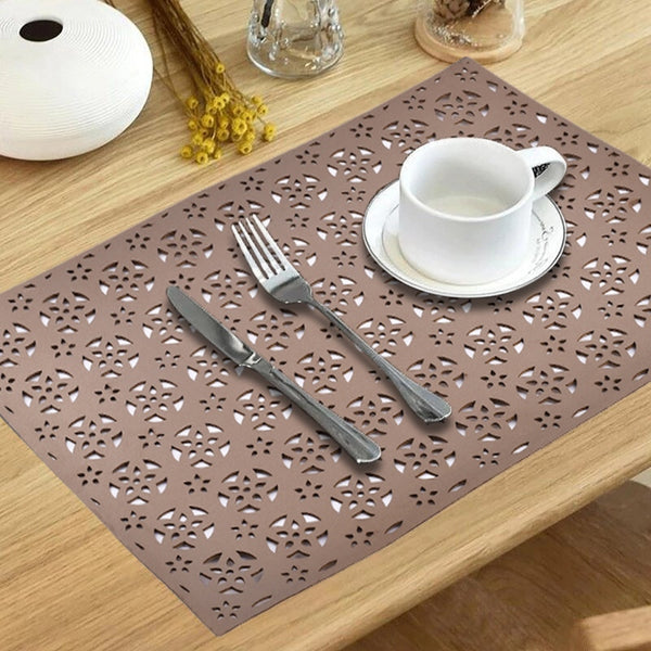 Dotted Place Mat (Set of 2)